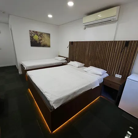 Vicolo Moda Kadikoey 3*